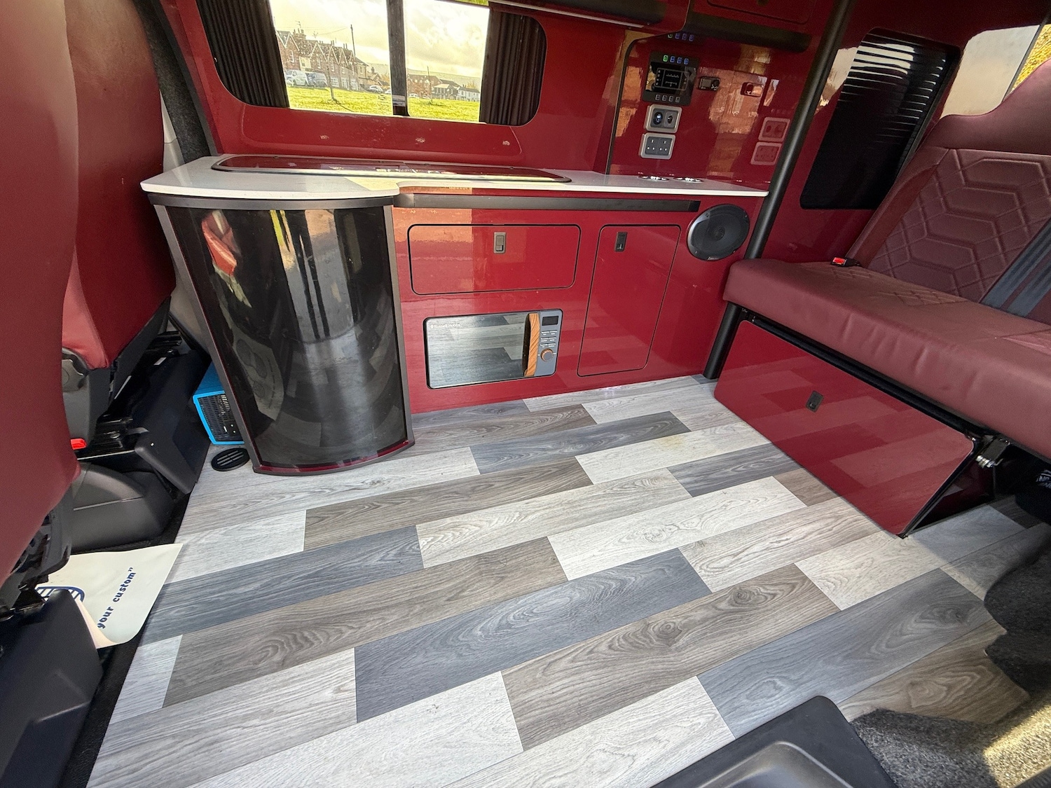 Used Volkswagen Transporter 2018 for sale - 76635077: Photo 16