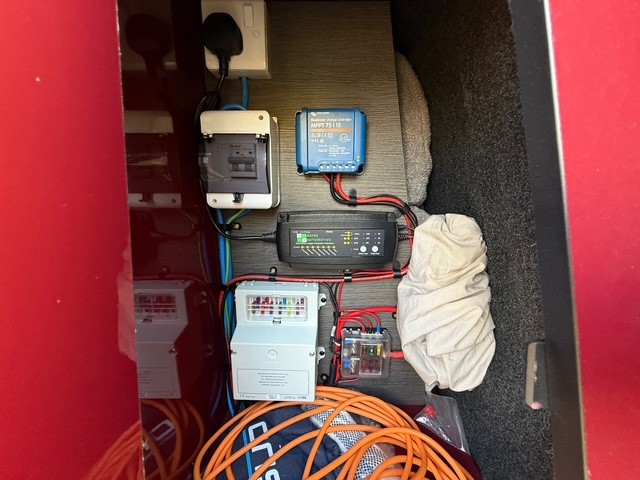 Used Volkswagen Transporter 2018 for sale - 76635077: Photo 19