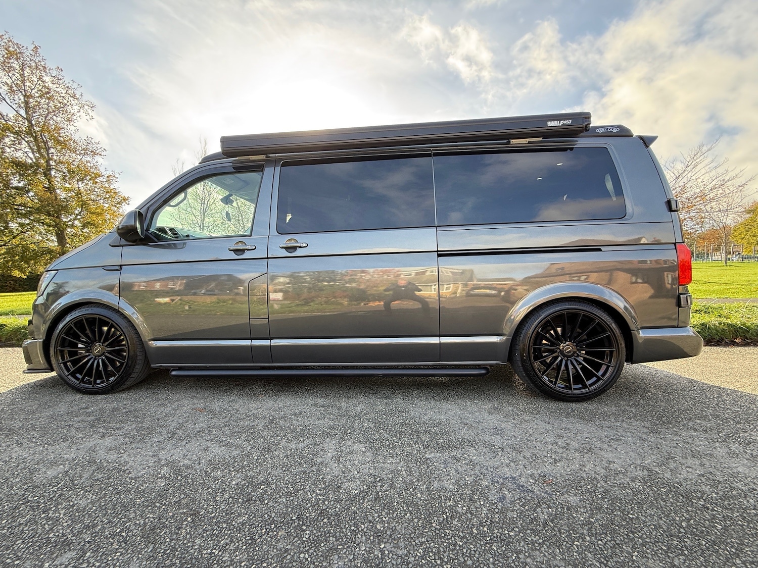 Used Volkswagen Transporter 2018 for sale - 76635077: Photo 2