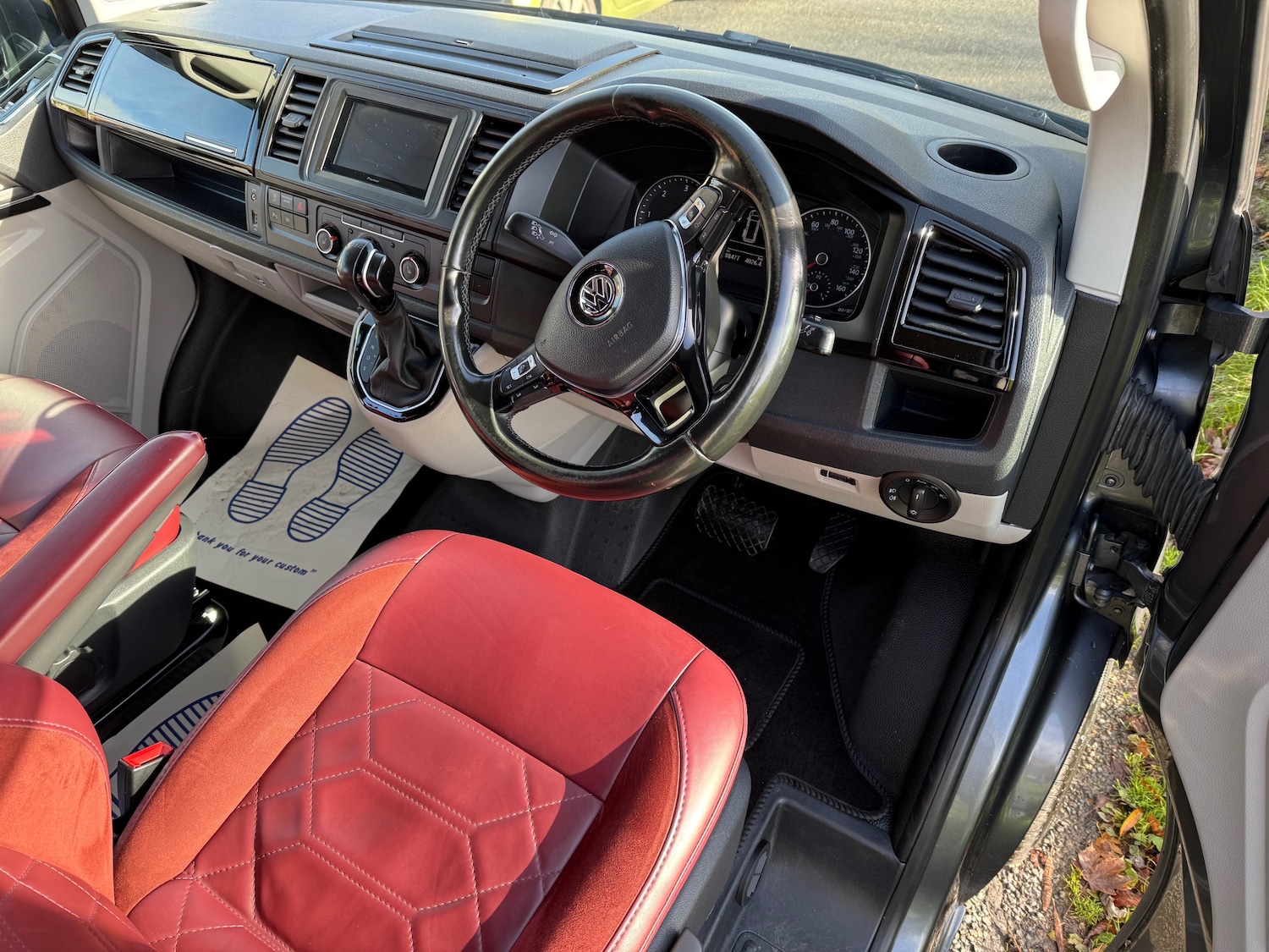 Used Volkswagen Transporter 2018 for sale - 76635077: Photo 44