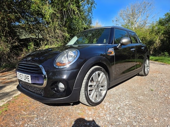 Used MINI Hatch 2017 for sale - 76046944: Photo