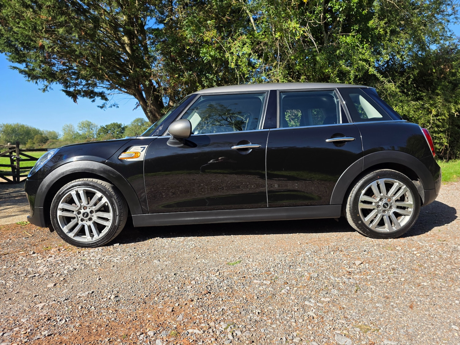 Used MINI Hatch 2017 for sale - 76046944: Photo 3