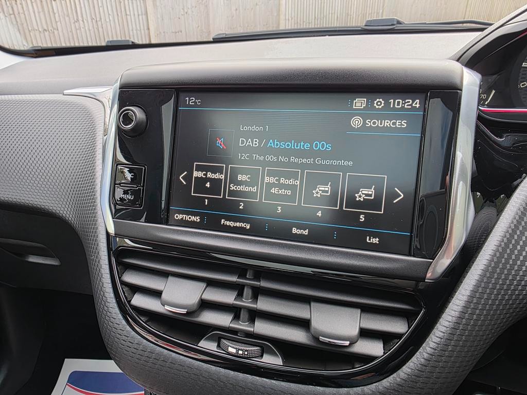 Used Peugeot 2008 2019 for sale - 77654093: Photo 13