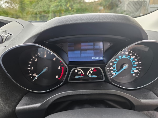Used Ford Kuga 2015 for sale - 76174153: Photo 11