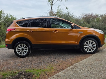 Used Ford Kuga 2015 for sale - 76174153: Photo 2