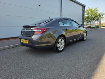 Used Vauxhall Insignia 2016 for sale - 75575105: Photo