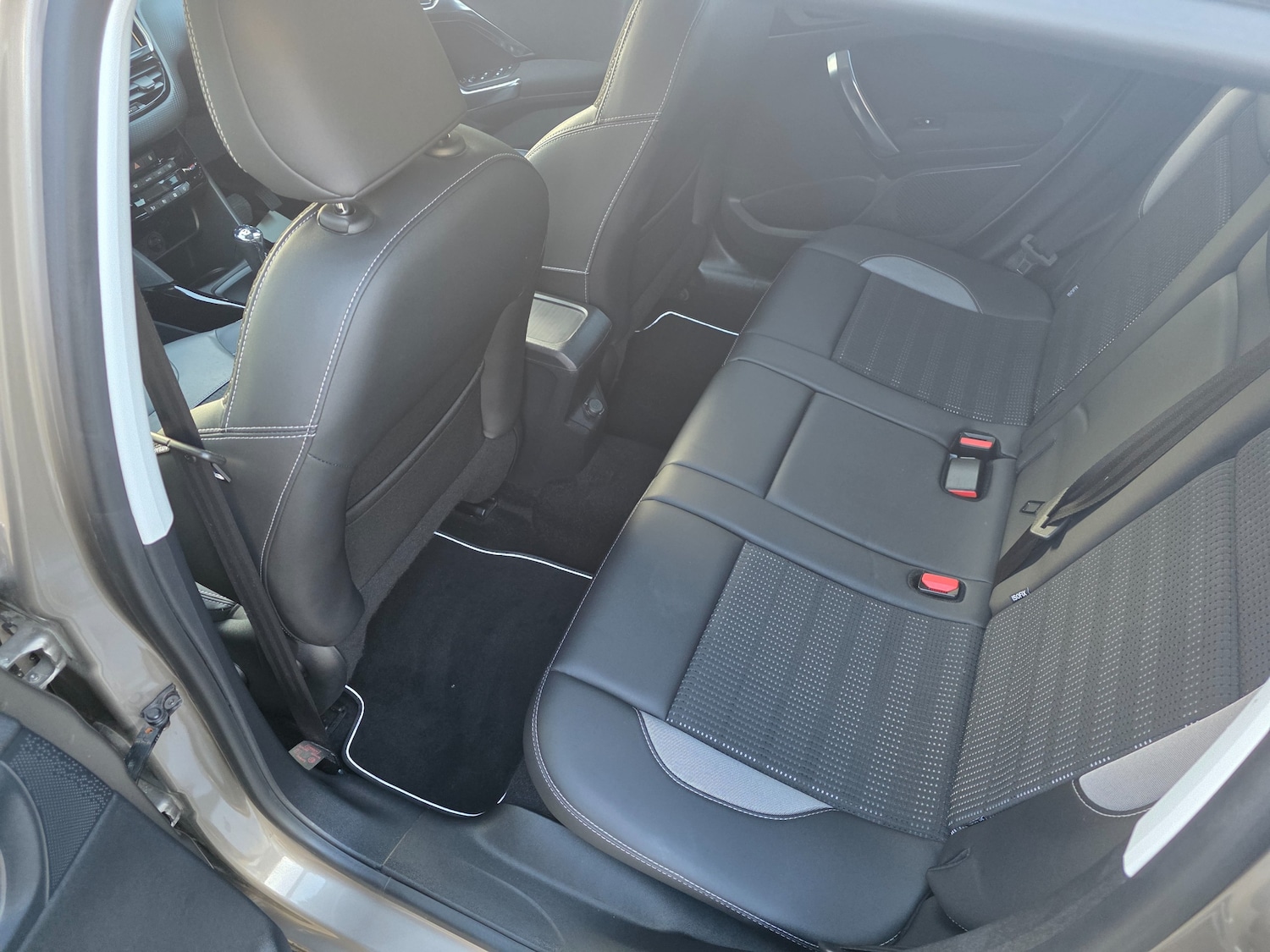 Used Peugeot 2008 2015 for sale - 77195776: Photo 20