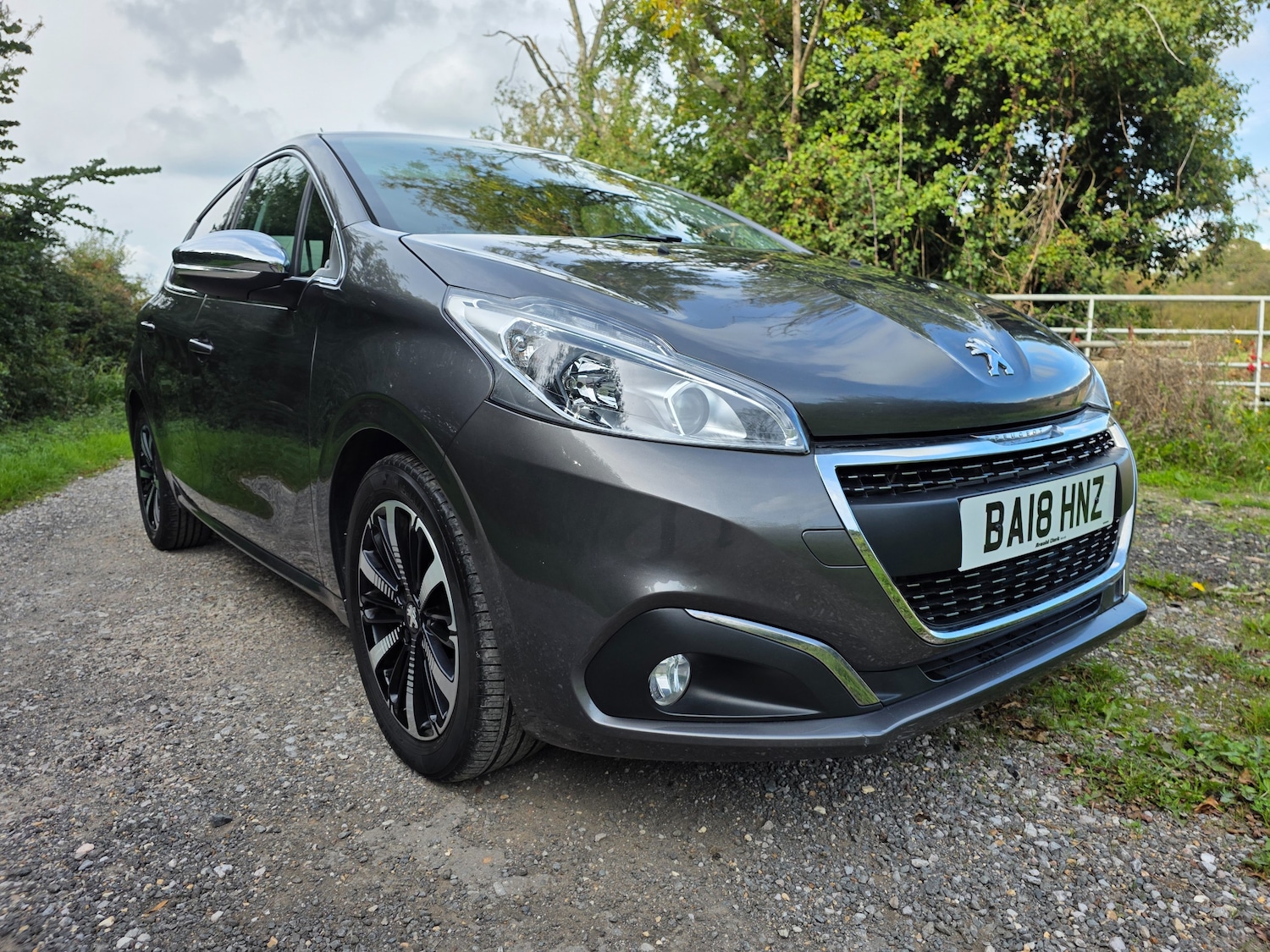Used Peugeot 208 2018 for sale - 76174161: Photo 1