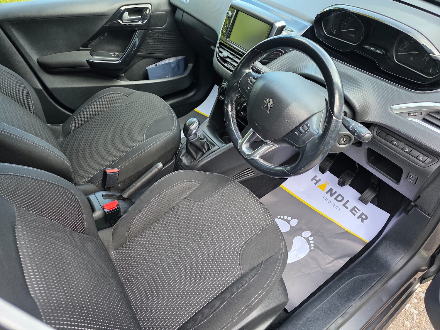 Used Peugeot 208 2018 for sale - 76174161: Photo 10