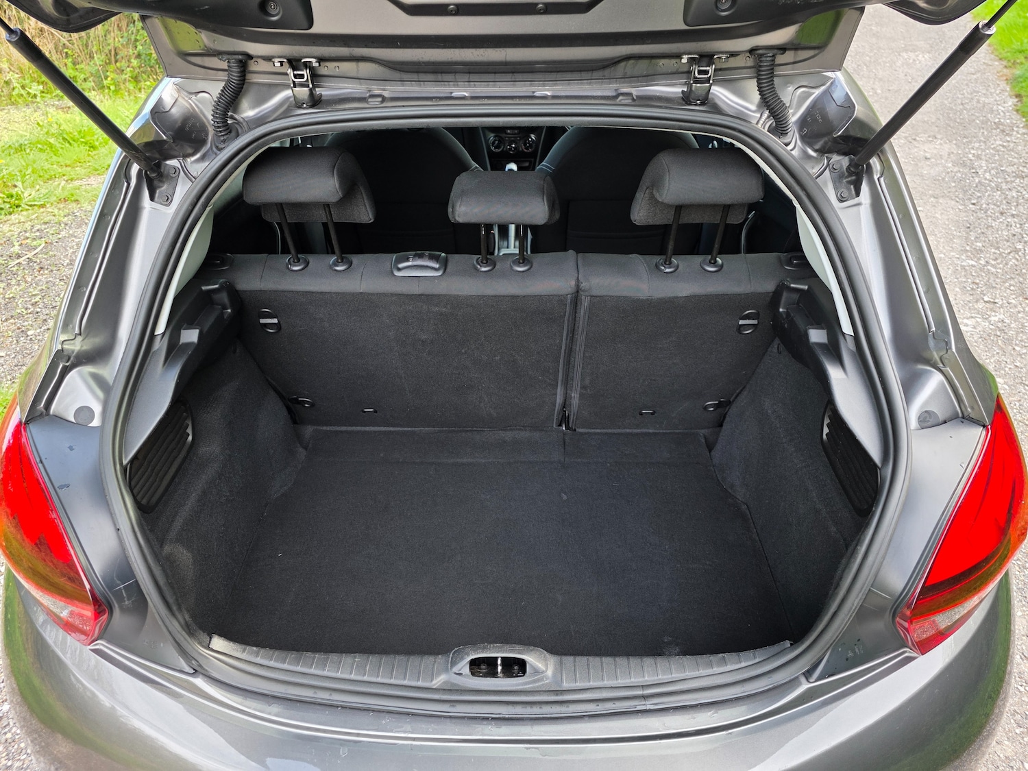 Used Peugeot 208 2018 for sale - 76174161: Photo 9