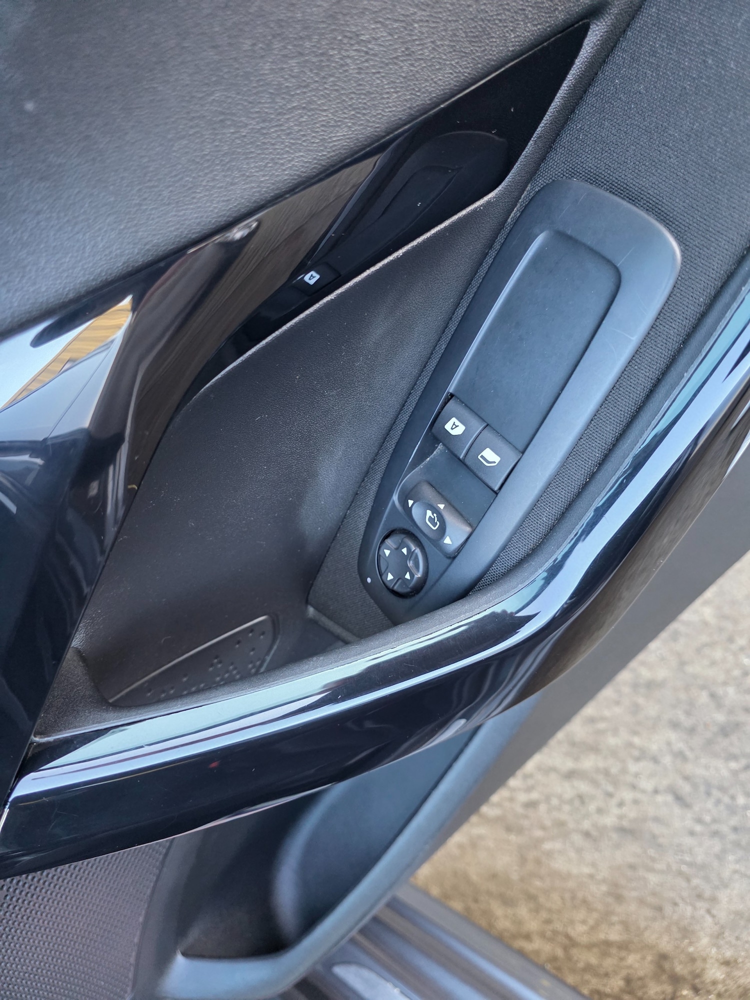 Used Peugeot 208 2019 for sale - 76972982: Photo 19