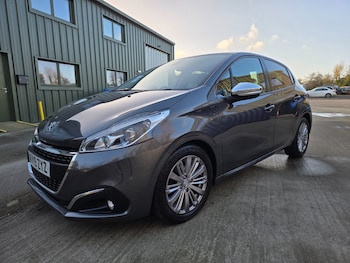 Used Peugeot 208 2019 for sale - 76972982: Photo