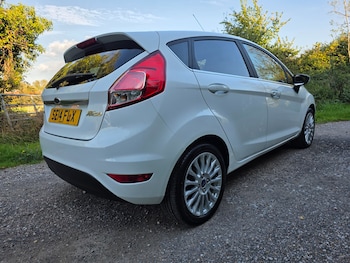 Used Ford Fiesta 2014 for sale - 76174168: Photo