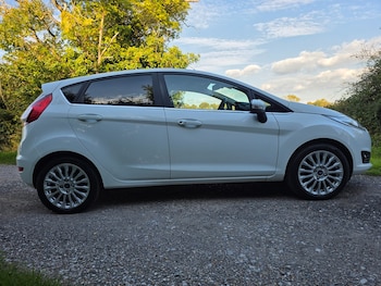 Used Ford Fiesta 2014 for sale - 76174168: Photo