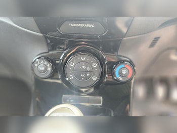 Used Ford Fiesta 2013 for sale - 75837991: Photo