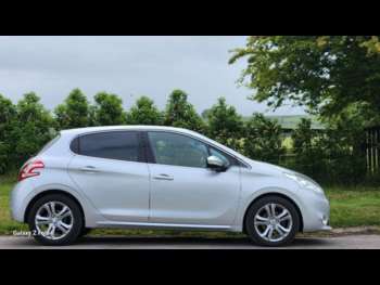 Used Peugeot 208 2014 for sale - 74861705: Photo