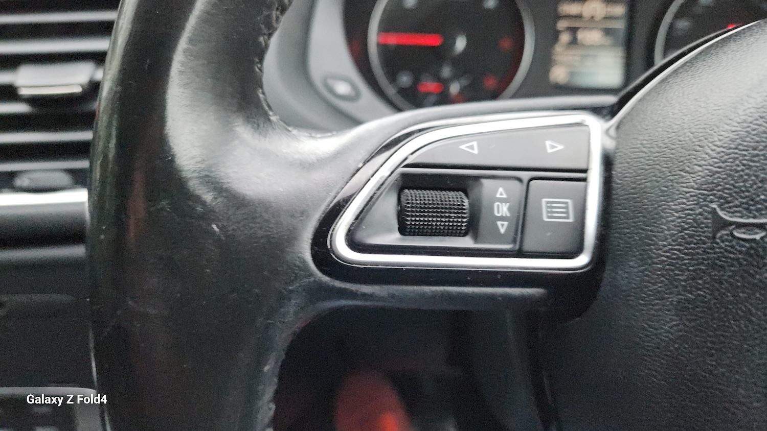 Used Audi Q3 2013 for sale - 77482392: Photo 12