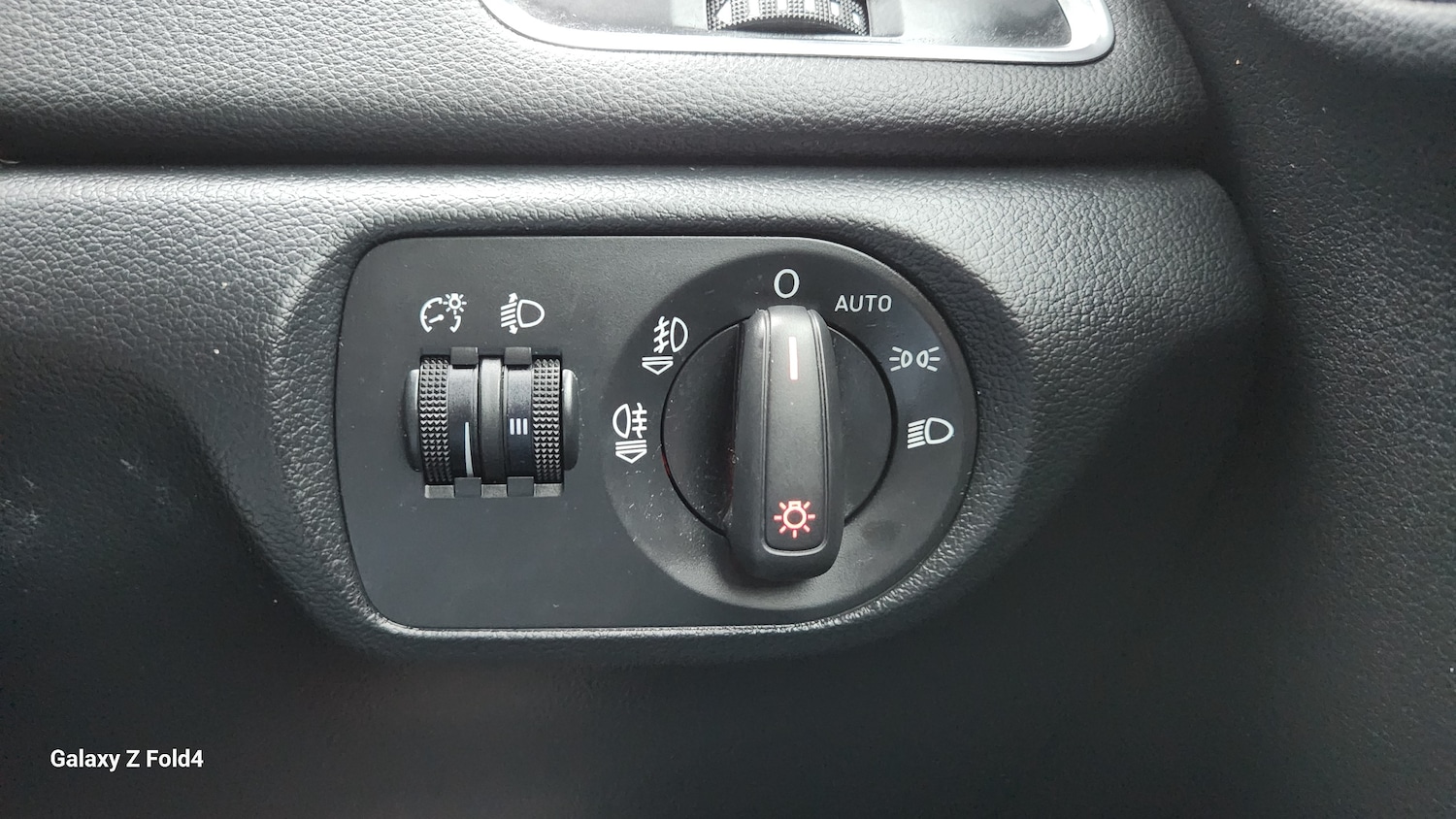 Used Audi Q3 2013 for sale - 77482392: Photo 16