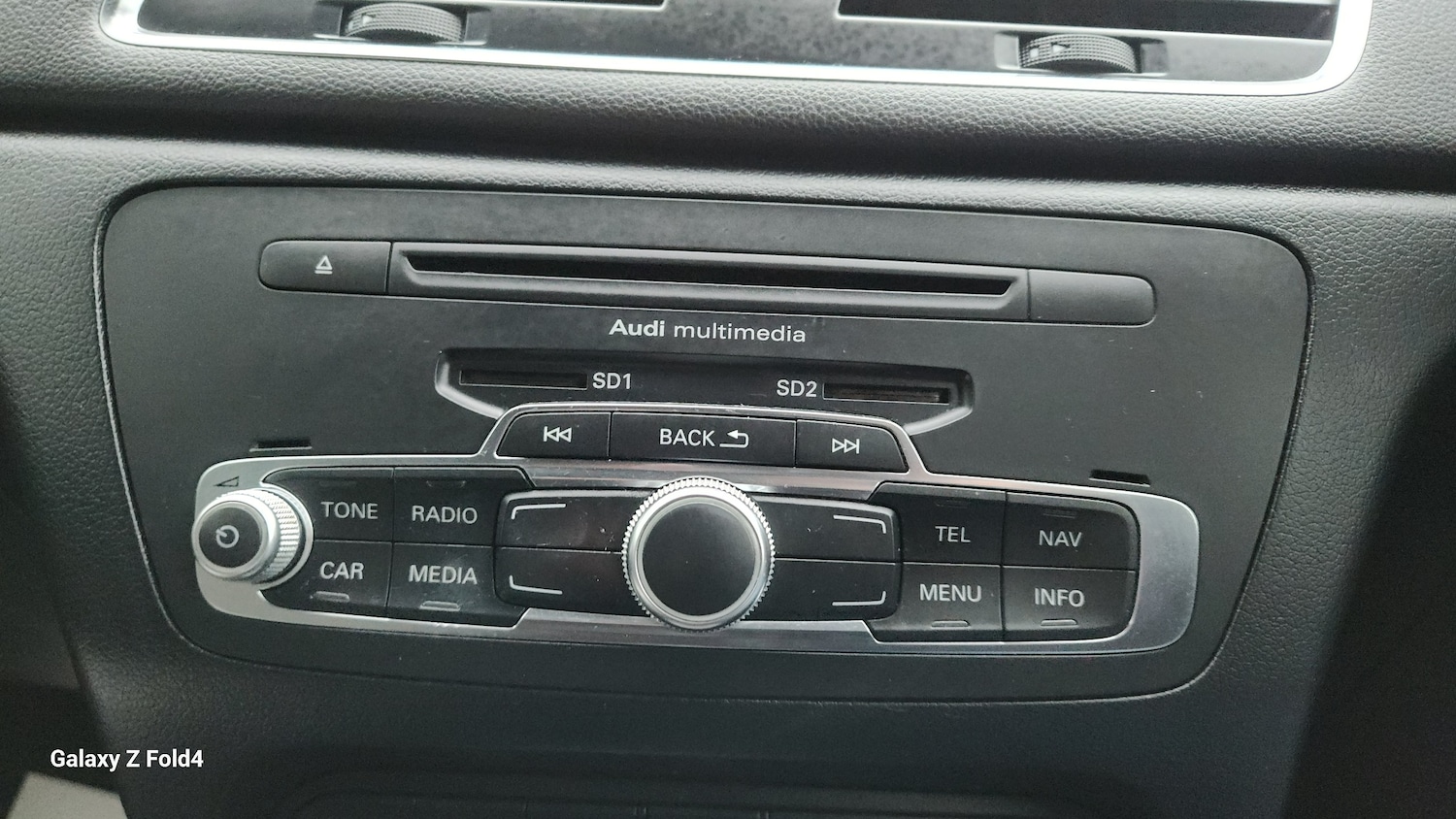 Used Audi Q3 2013 for sale - 77482392: Photo 21