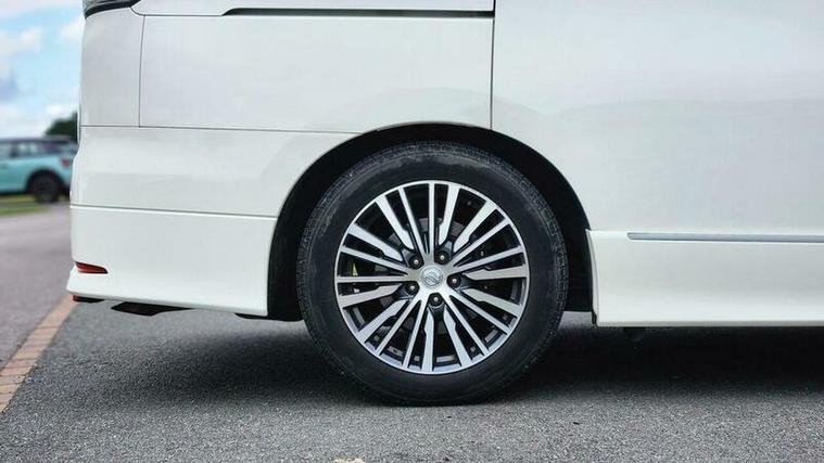 Used Nissan Elgrand 2022 for sale - 76819756: Photo 10