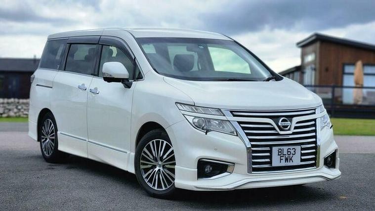 Used Nissan Elgrand 2022 for sale - 76819756: Photo 2