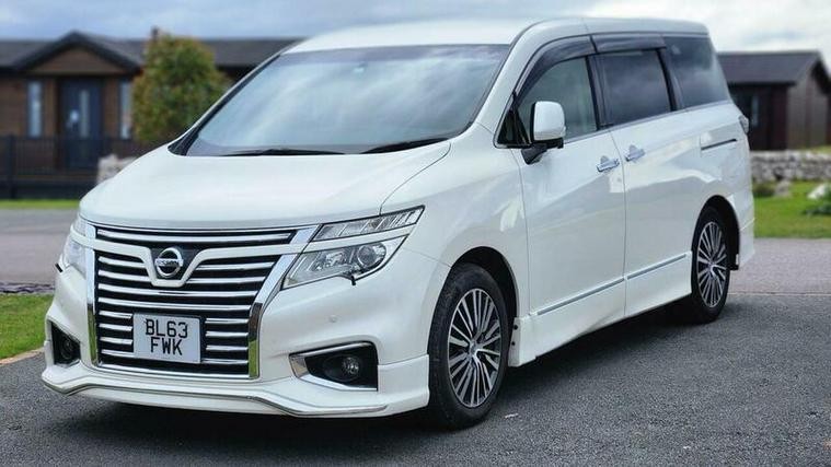 Used Nissan Elgrand 2022 for sale - 76819756: Photo 3