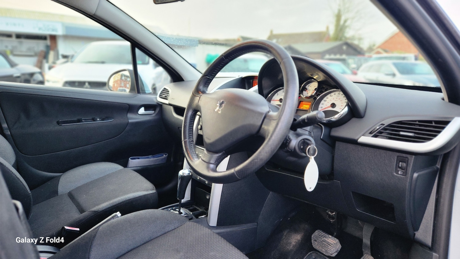 Used Peugeot 207 2011 for sale - 77533733: Photo 13