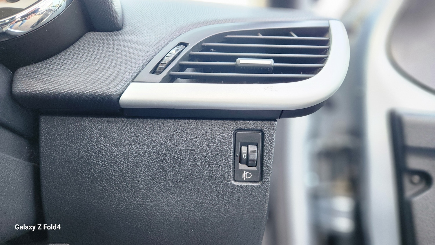 Used Peugeot 207 2011 for sale - 77533733: Photo 20