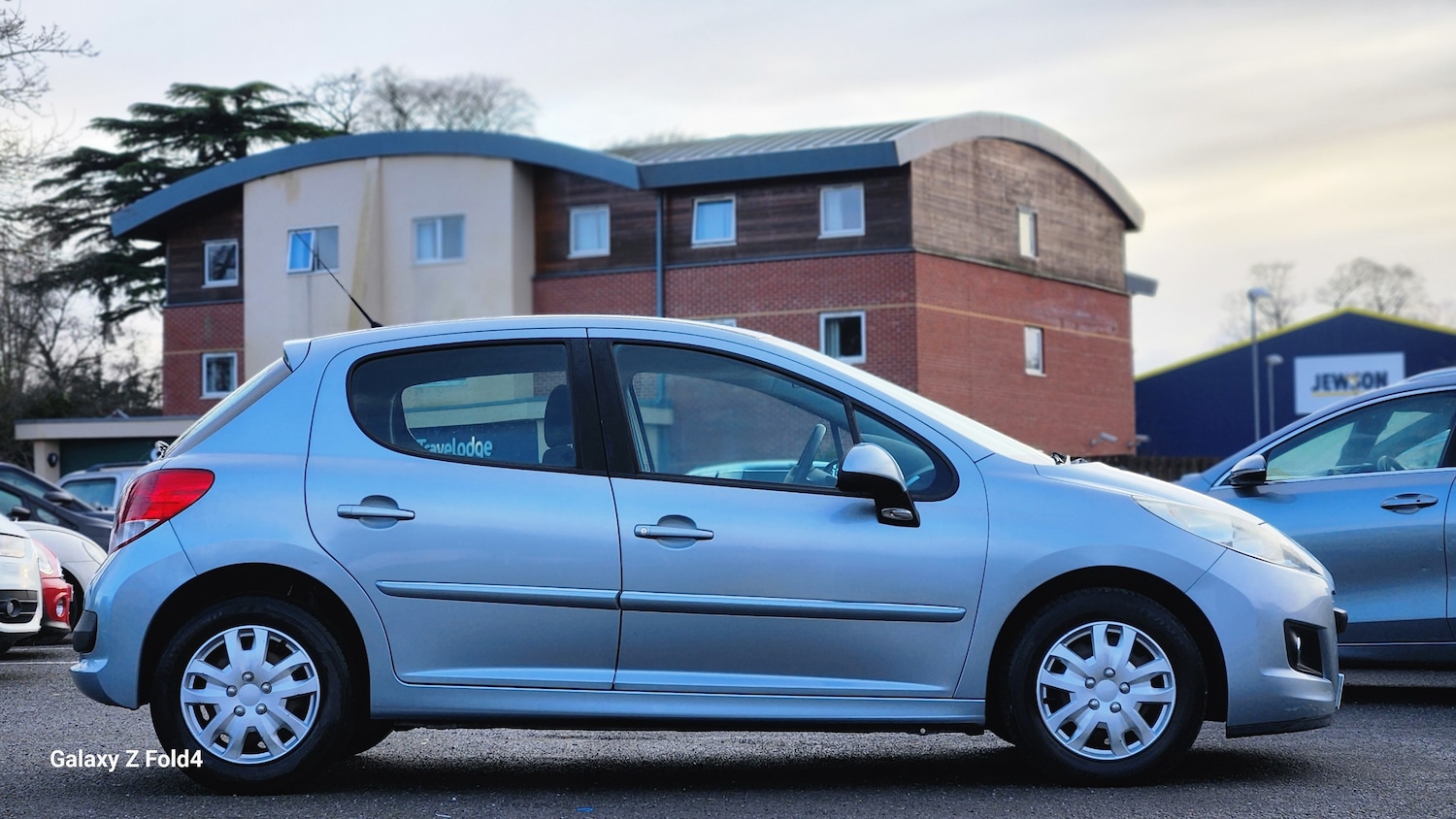 Used Peugeot 207 2011 for sale - 77533733: Photo 5
