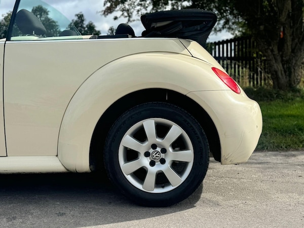 Used Volkswagen Beetle 2005 for sale - 76032011: Photo 7