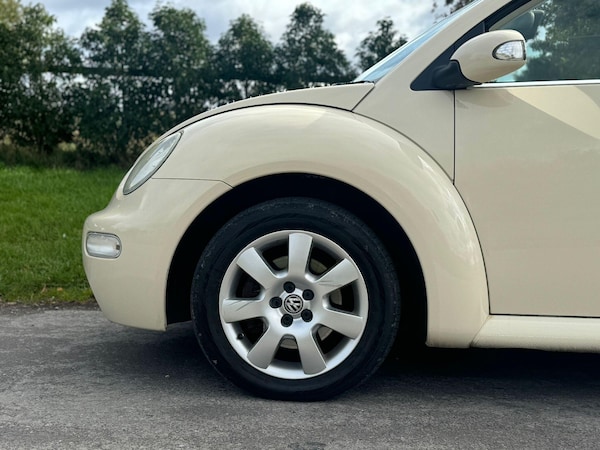 Used Volkswagen Beetle 2005 for sale - 76032011: Photo 8