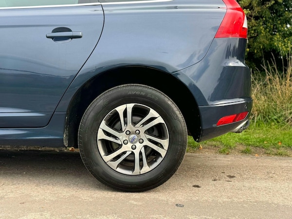 Used Volvo XC60 2014 for sale - 76084862: Photo 10