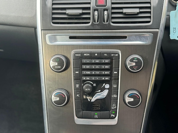 Used Volvo XC60 2014 for sale - 76084862: Photo 16