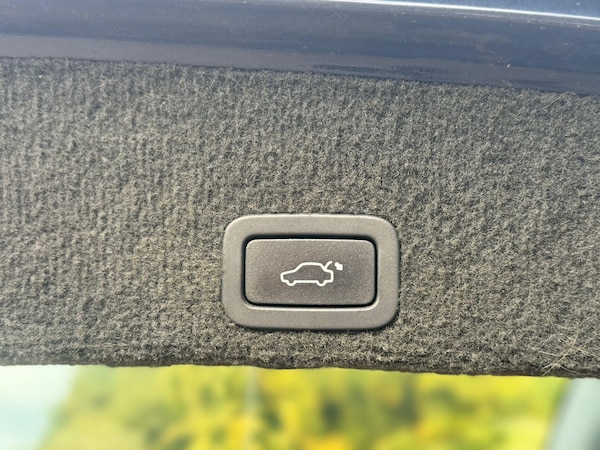Used Volvo XC60 2014 for sale - 76084862: Photo 17