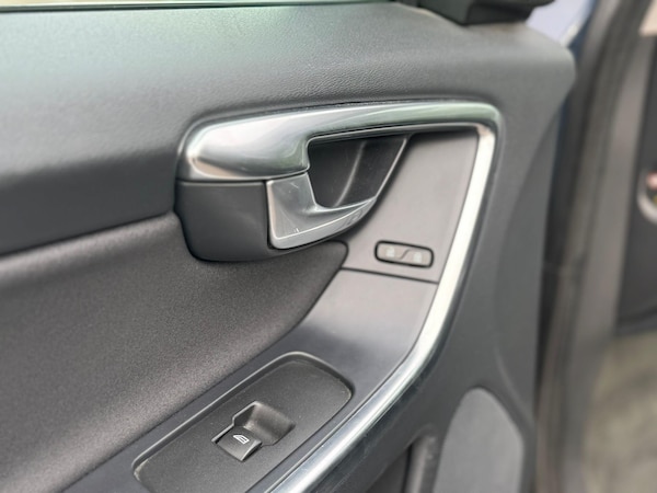 Used Volvo XC60 2014 for sale - 76084862: Photo 18