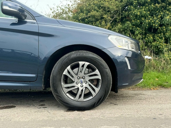 Used Volvo XC60 2014 for sale - 76084862: Photo 9