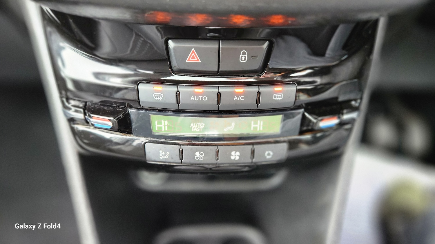 Used Peugeot 2008 2019 for sale - 77631388: Photo 31