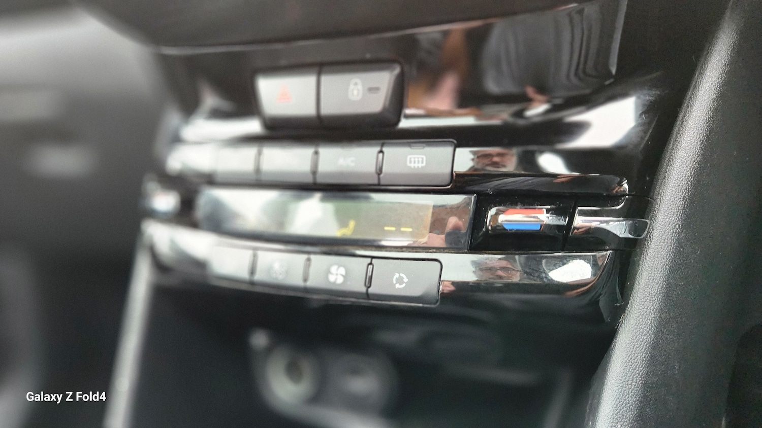 Used Peugeot 2008 2019 for sale - 77631388: Photo 32