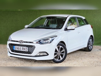 Used Hyundai i20 2015 for sale - 75634857: Photo