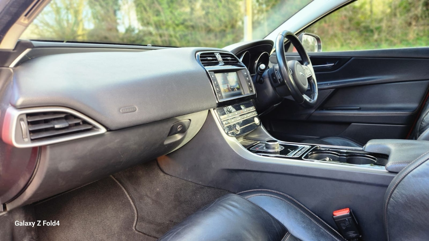 Used Jaguar XE 2016 for sale - 76949844: Photo 16