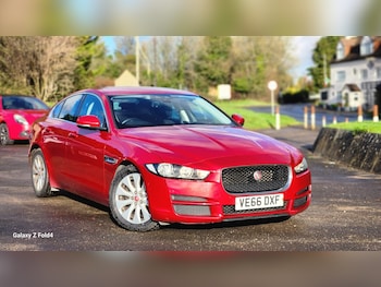 Used Jaguar XE 2016 for sale - 76949844: Photo