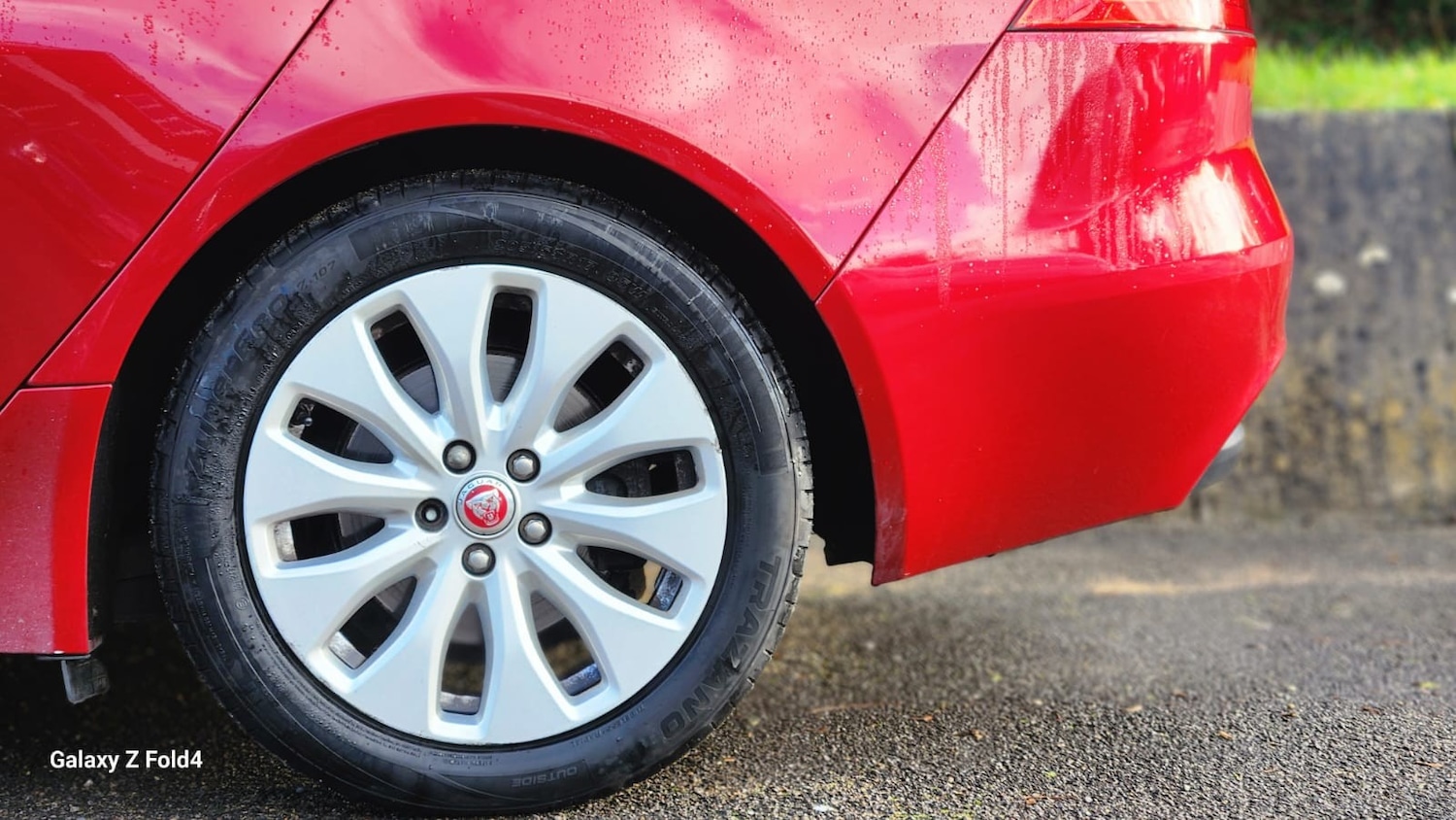 Used Jaguar XE 2016 for sale - 76949844: Photo 8