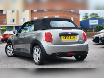 Used MINI Convertible 2016 for sale - 78831570: Photo