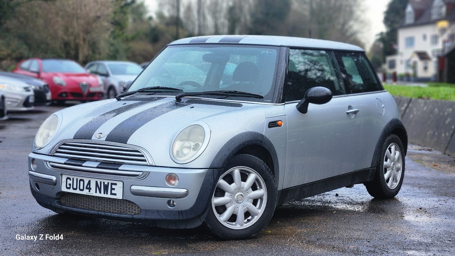 Used MINI Hatch 2004 for sale - 76809305: Photo 2