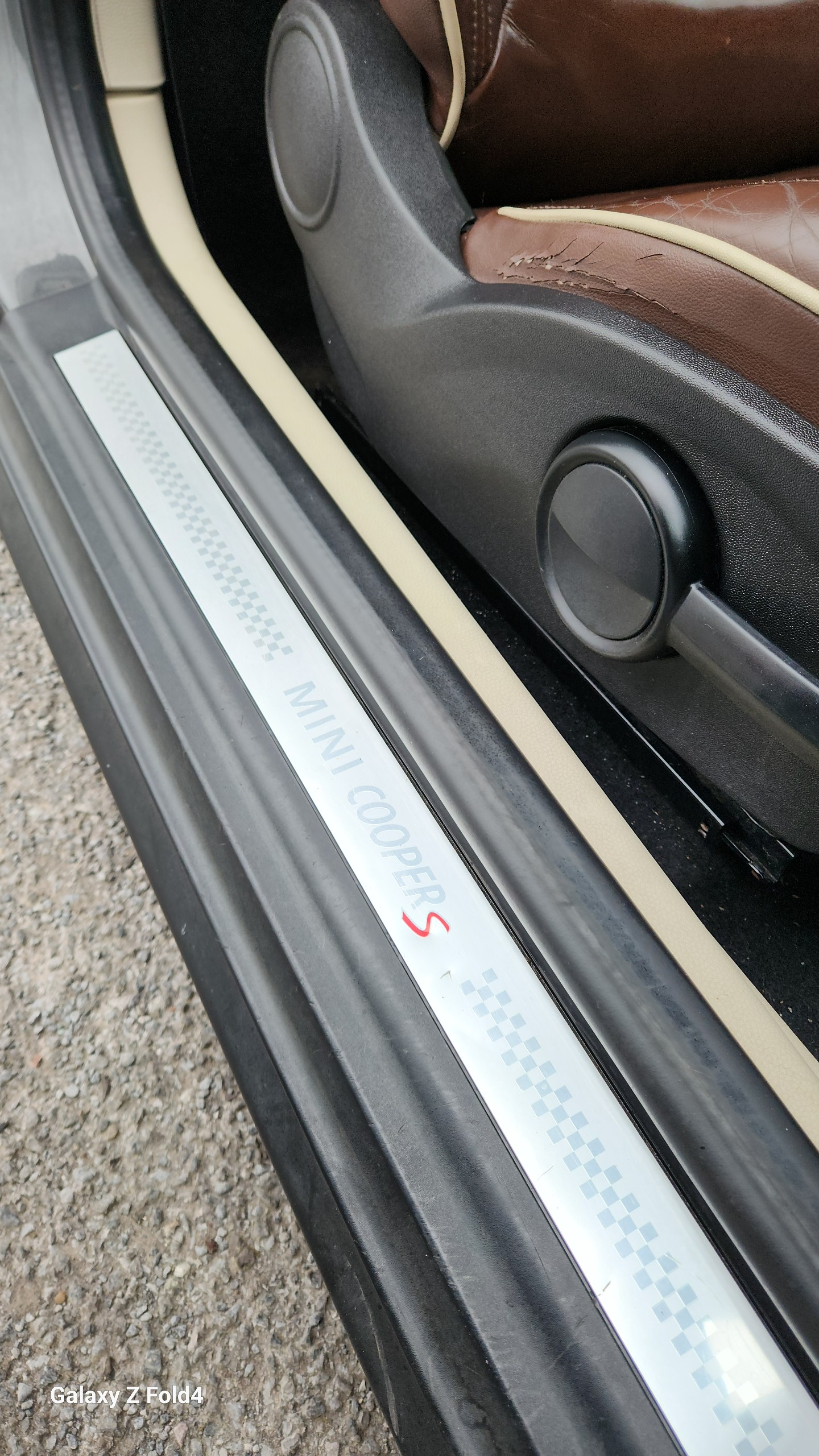 Used MINI Convertible 2010 for sale - 77764276: Photo 14