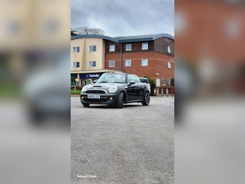 Used MINI Convertible 2010 for sale - 77764276: Photo