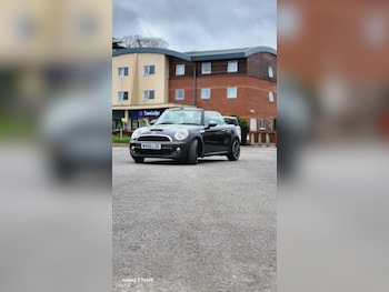 Used MINI Convertible 2010 for sale - 77764276: Photo