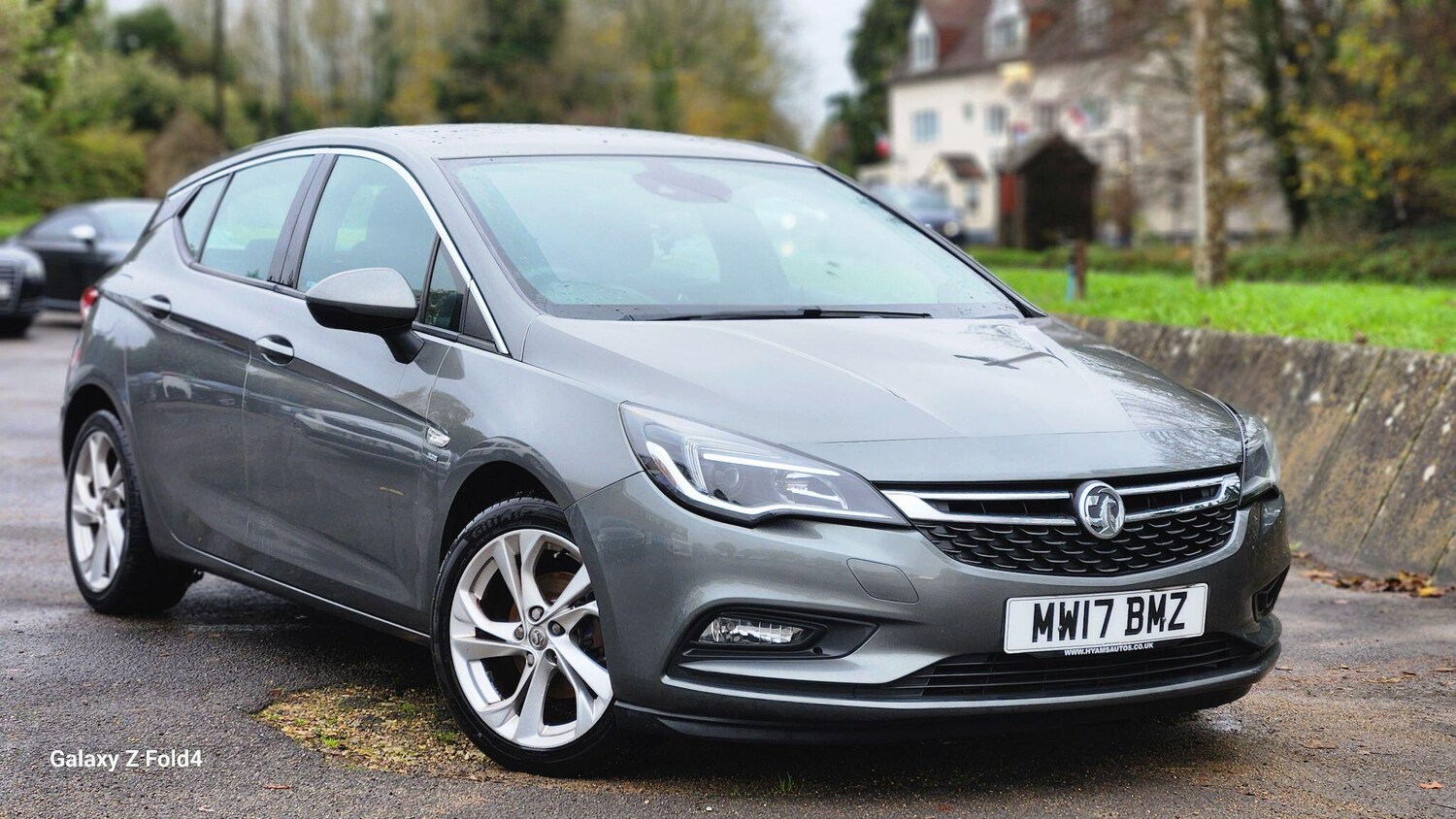 Used Vauxhall Astra for sale - 76809312: Photo 1