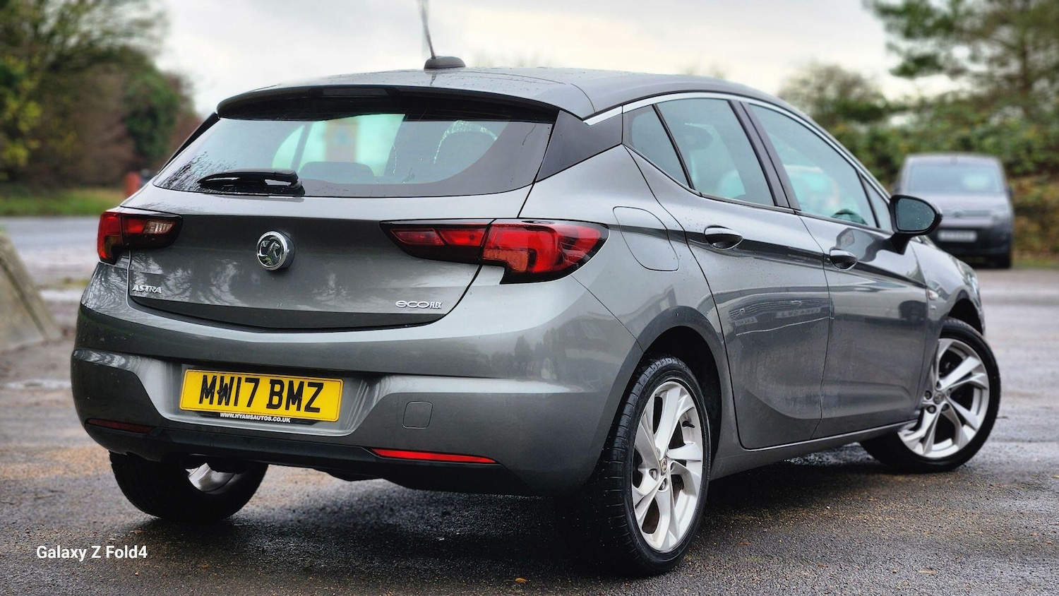 Used Vauxhall Astra for sale - 76809312: Photo 3