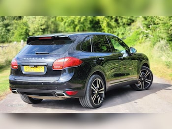 Used Porsche Cayenne 2012 for sale - 75071714: Photo